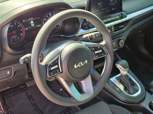 Used 2024 Kia Forte LXS FWD image 28