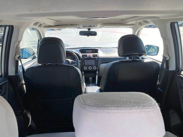 Used 2016 Subaru Forester 2.5i Premium w/ All-Weather Package AWD/4WD image 10
