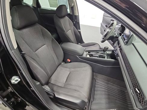 Used 2025 Honda Accord SE image 36