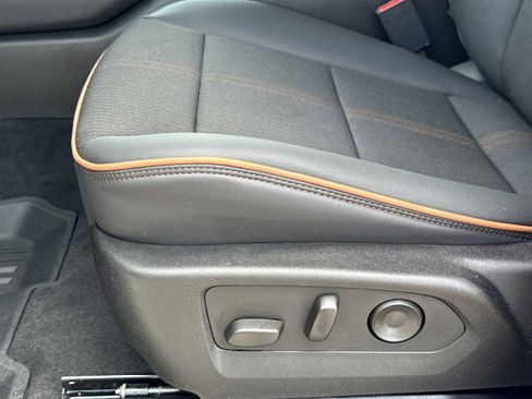 Used 2026 GMC Canyon AT4 AWD/4WD image 22