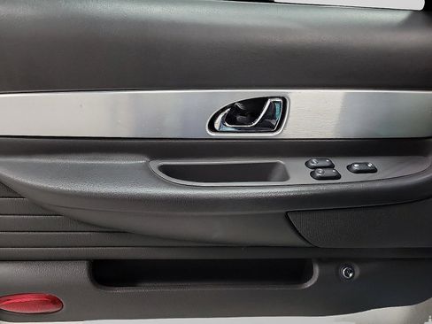 Used 2002 Ford Thunderbird image 14