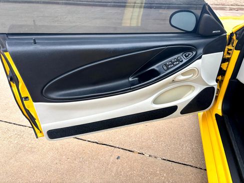 Used 1995 Ford Mustang GT image 11