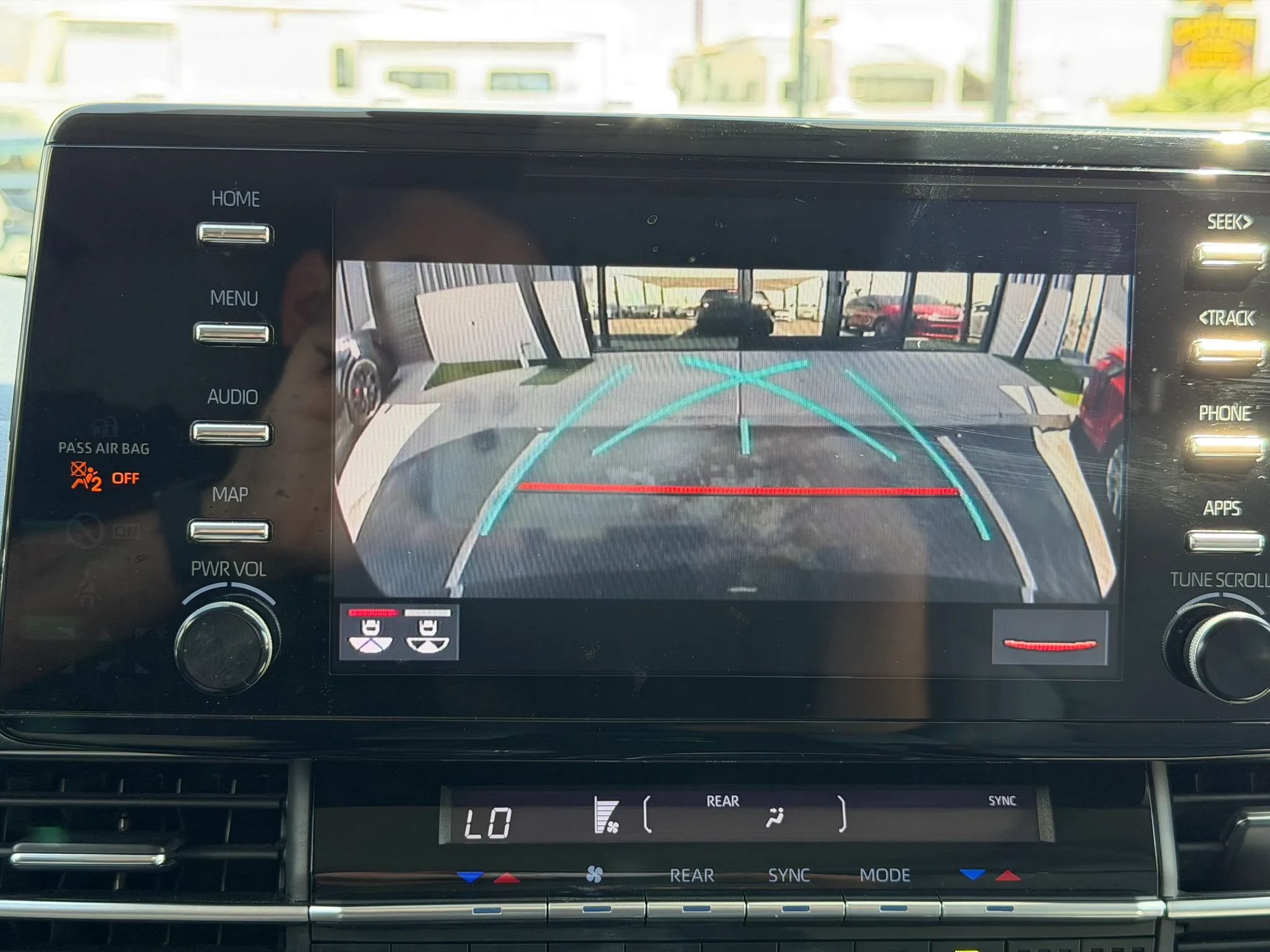 Used 2021 Toyota Sienna Limited FWD image 22