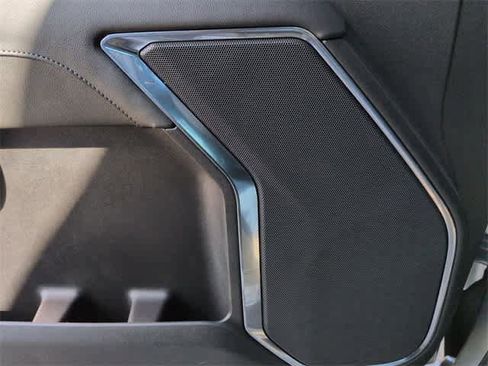 Used 2024 GMC Sierra 1500 Elevation image 31