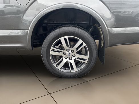 Used 2018 Ford F150 Lariat w/ Equipment Group 502A Luxury image 22