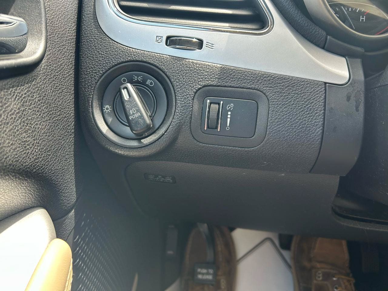 Used 2013 Dodge Journey SXT AWD/4WD image 25