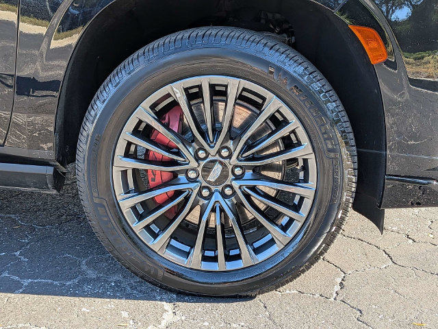 Certified 2023 Cadillac Escalade V AWD/4WD image 10