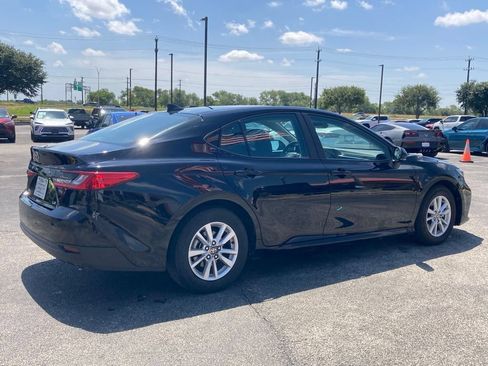 Used 2025 Toyota Camry LE FWD image 4