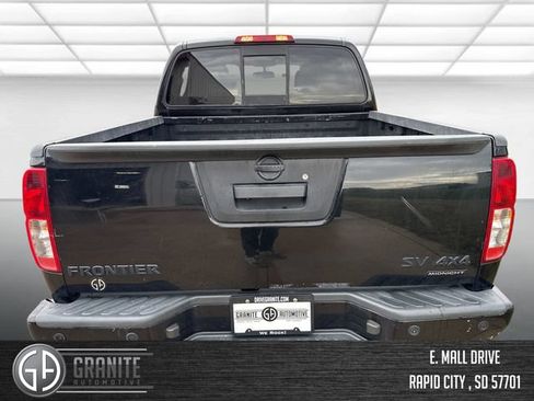 Used 2021 Nissan Frontier SV w/ Midnight Edition Floor Mats AWD/4WD image 4