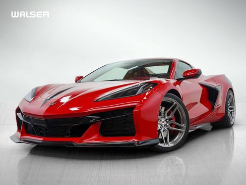 Used 2024 Chevrolet Corvette Z06 image 1