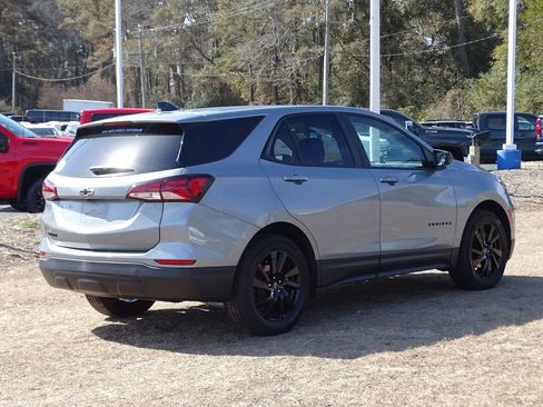 Used 2023 Chevrolet Equinox LS w/ LS Convenience Package image 7