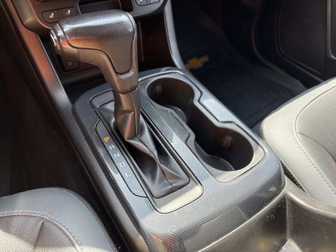 Used 2018 Chevrolet Colorado Z71 AWD/4WD image 25
