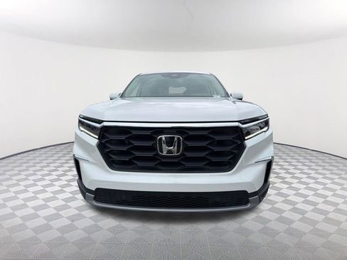 Used 2025 Honda Pilot EX-L image 2