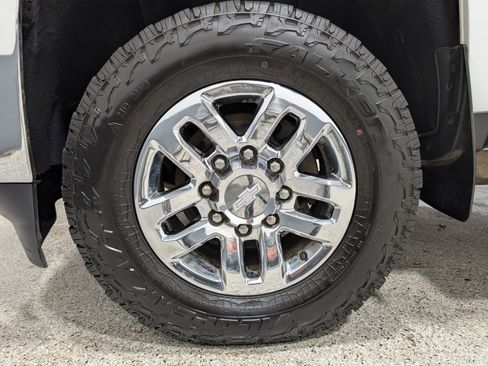 Used 2018 Chevrolet Silverado 3500 LTZ w/ Duramax Plus Package image 11