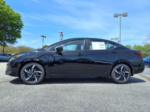 New 2025 Nissan Versa SR w/ Trunk Package image 5