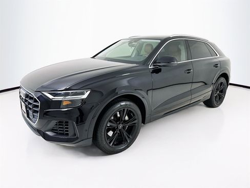 Used 2021 Audi Q8 Premium Plus image 3