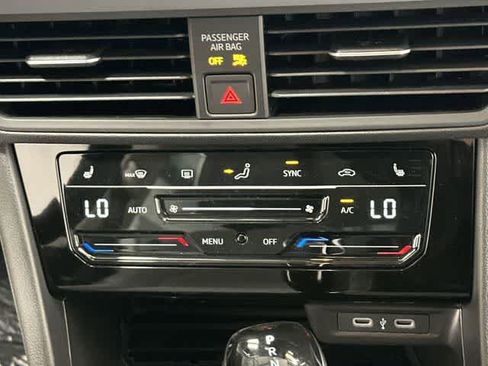 New 2026 Volkswagen Jetta SE FWD image 16