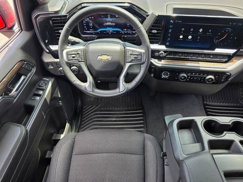 Used 2023 Chevrolet Silverado 1500 LT AWD/4WD image 14