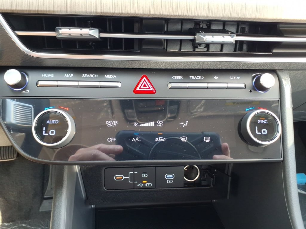 New 2026 Hyundai Sonata Blue FWD image 14