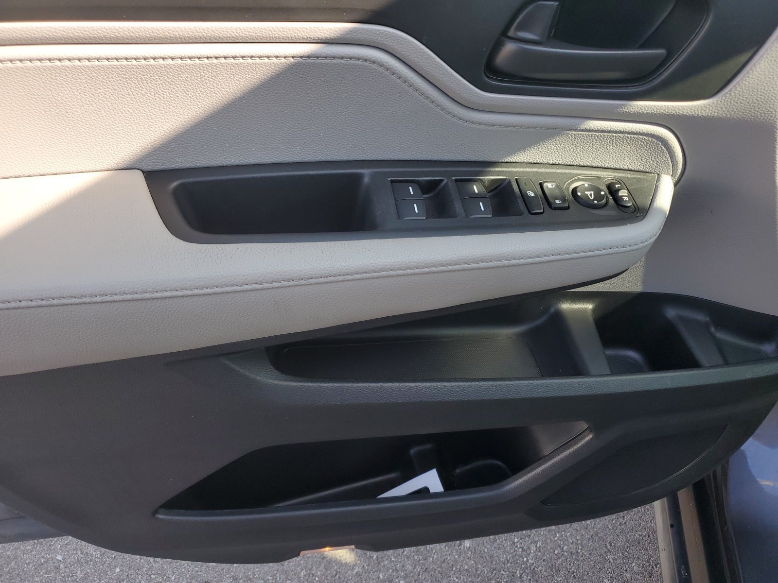 Used 2020 Honda Odyssey EX image 19