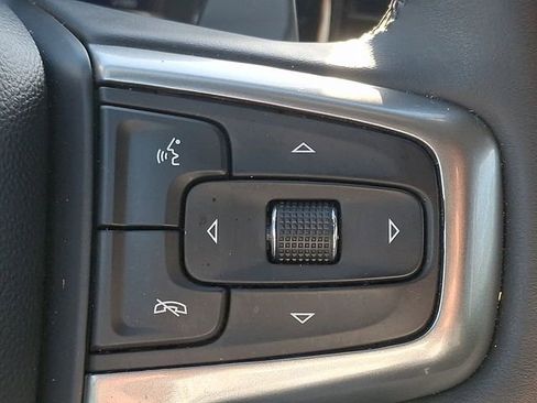 Used 2024 Chevrolet Silverado 1500 LT Trail Boss w/ LT Trail Boss Premium Package AWD/4WD image 28