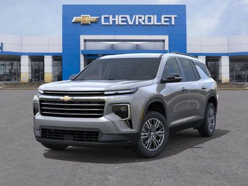 New 2026 Chevrolet Traverse LT image 6