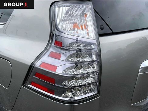 Used 2023 Lexus GX 460 Premium w/ Premium Plus Package AWD/4WD image 28