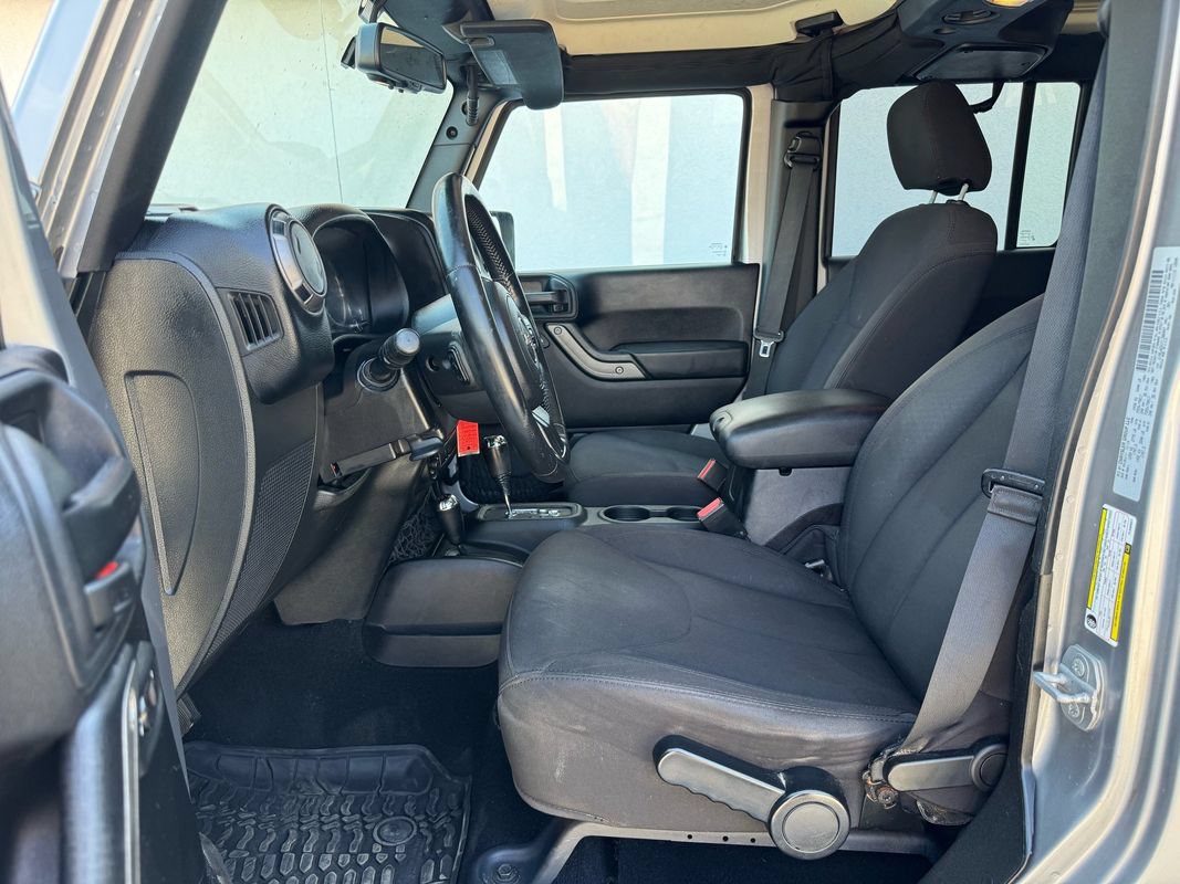 Used 2015 Jeep Wrangler Unlimited Sport w/ Quick Order Package 24S AWD/4WD image 17