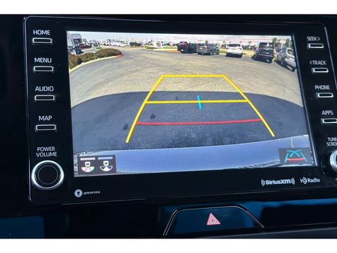 Used 2021 Toyota Venza LE AWD/4WD image 22