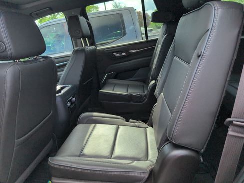 Used 2022 GMC Yukon Denali AWD/4WD image 5