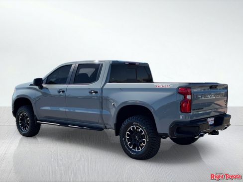 Used 2024 Chevrolet Silverado 1500 LT Trail Boss w/ LT Trail Boss Premium Package AWD/4WD image 3