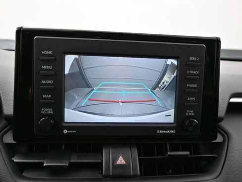 Used 2020 Toyota RAV4 LE image 19