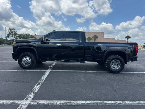 Used 2020 Chevrolet Silverado 3500 High Country AWD/4WD image 9