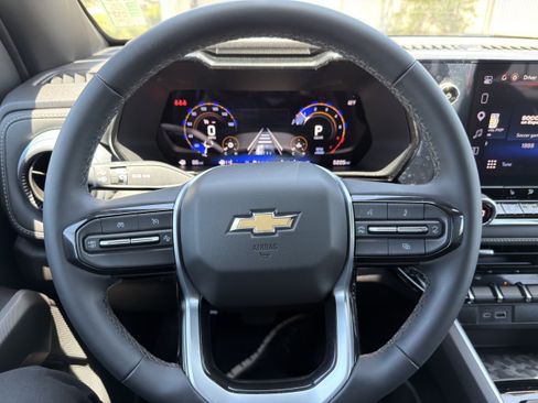 Used 2026 Chevrolet Colorado LT RWD image 29