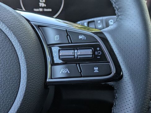 New 2026 Kia Seltos SX w/ SX Sunroof Package image 17