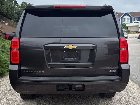 Used 2016 Chevrolet Suburban LS RWD image 8