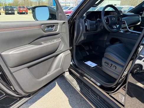 New 2025 Nissan Armada SL w/ Captain's Chari Seat Package image 15
