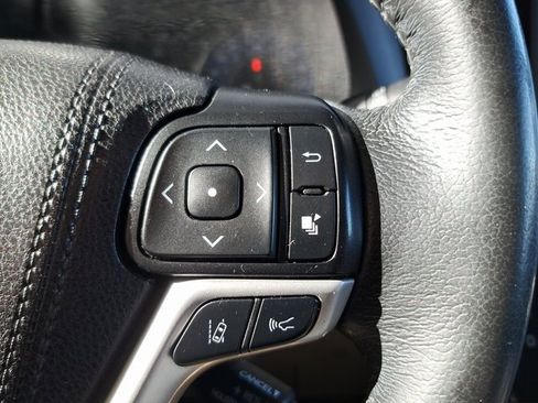 Used 2019 Toyota Sienna XLE Premium image 16