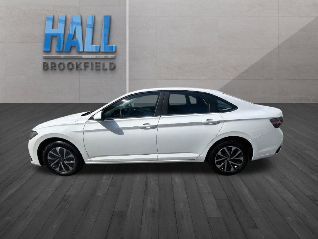 Certified 2025 Volkswagen Jetta S FWD image 4