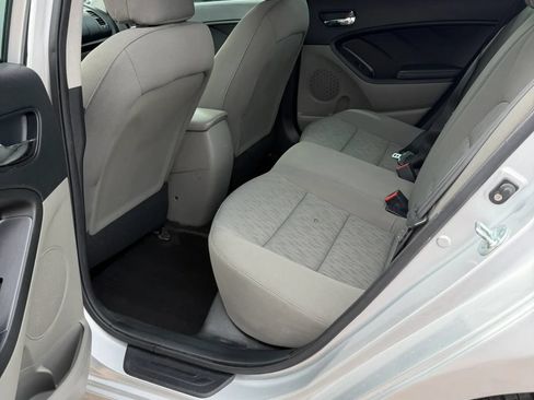 Used 2016 Kia Forte LX FWD image 10