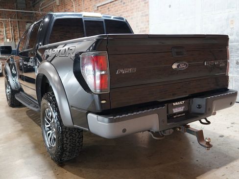 Used 2013 Ford F150 Raptor w/ Luxury Equipment Group image 16