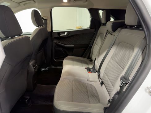 Used 2020 Ford Escape SE image 26