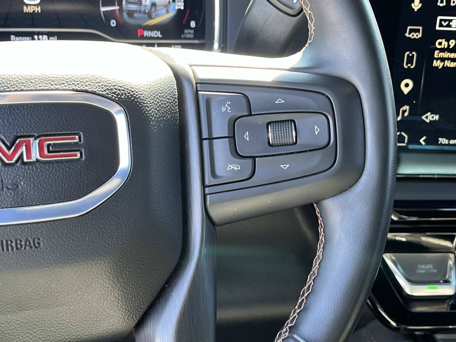 Used 2024 GMC Sierra 2500 AT4 w/ AT4 Preferred Package AWD/4WD image 28