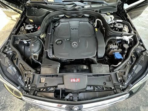 Used 2014 Mercedes-Benz E 350 4MATIC Sedan image 15