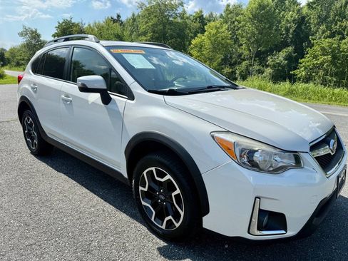 Used 2016 Subaru Crosstrek 2.0i Limited AWD/4WD image 2