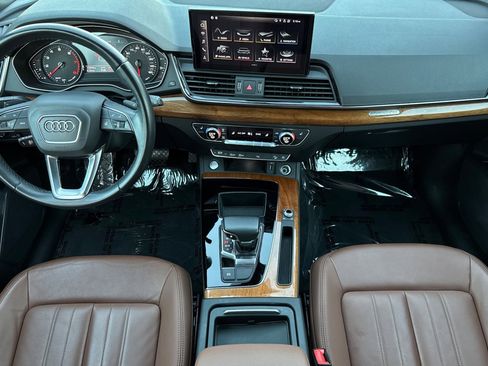 Certified 2022 Audi Q5 2.0T Premium w/ Convenience Package image 10