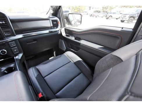 Used 2025 Ford F150 Raptor AWD/4WD image 8