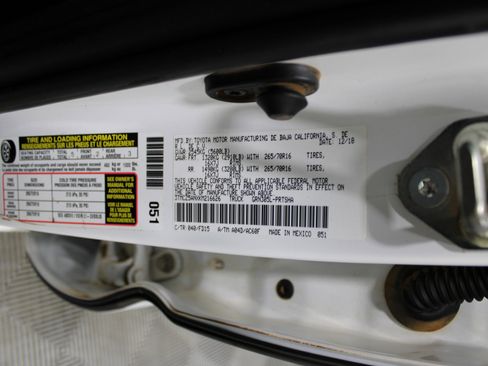 Used 2019 Toyota Tacoma TRD Off-Road image 41