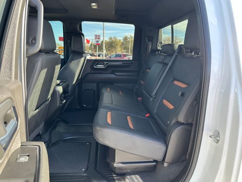 Used 2024 GMC Sierra 2500 AT4 w/ AT4 Premium Plus Package image 13