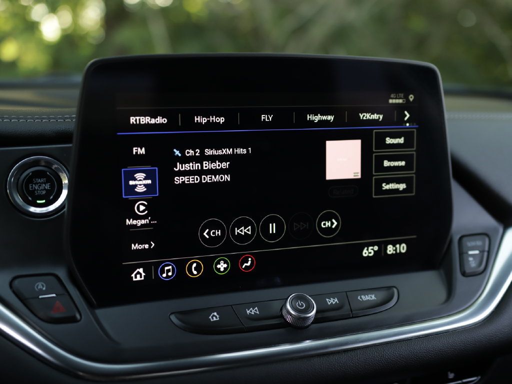 Used 2024 Chevrolet Blazer LT w/ Convenience Package FWD image 12